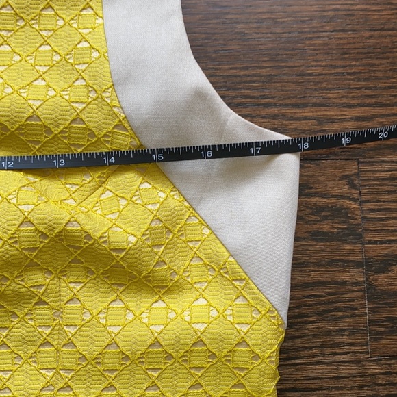 Yellow Sleeveless Dress - Large - Picture 6 of 8